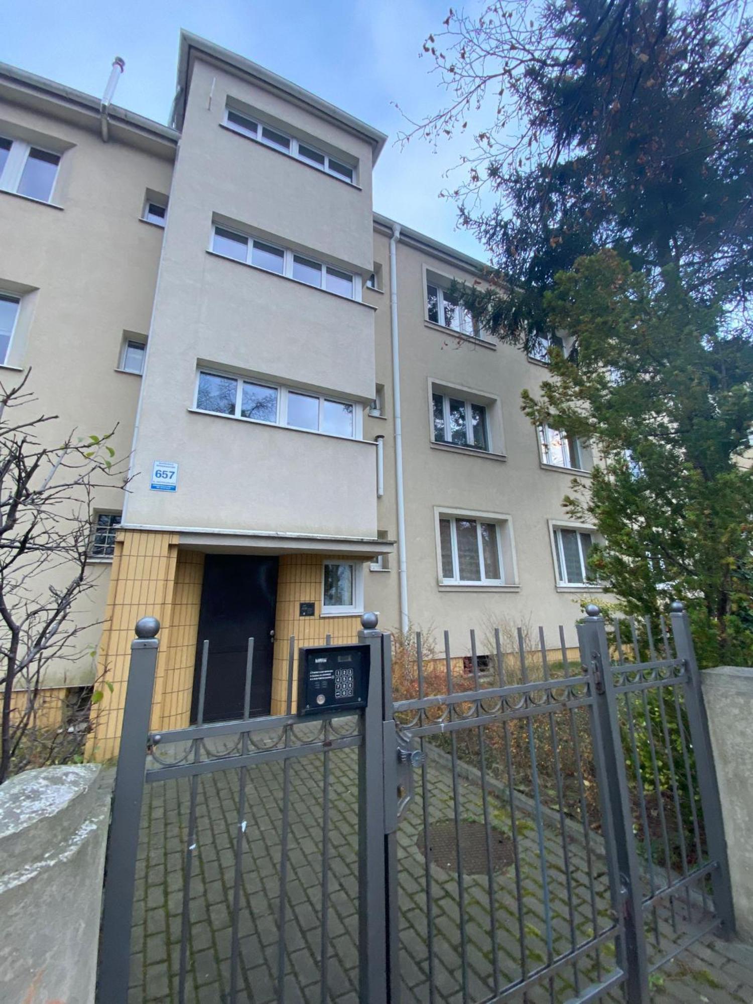 Kameralne Cale Mieszkanie 31M2 Z Prywatnym Darmowym Parkingiem Appartement Sopot Buitenkant foto